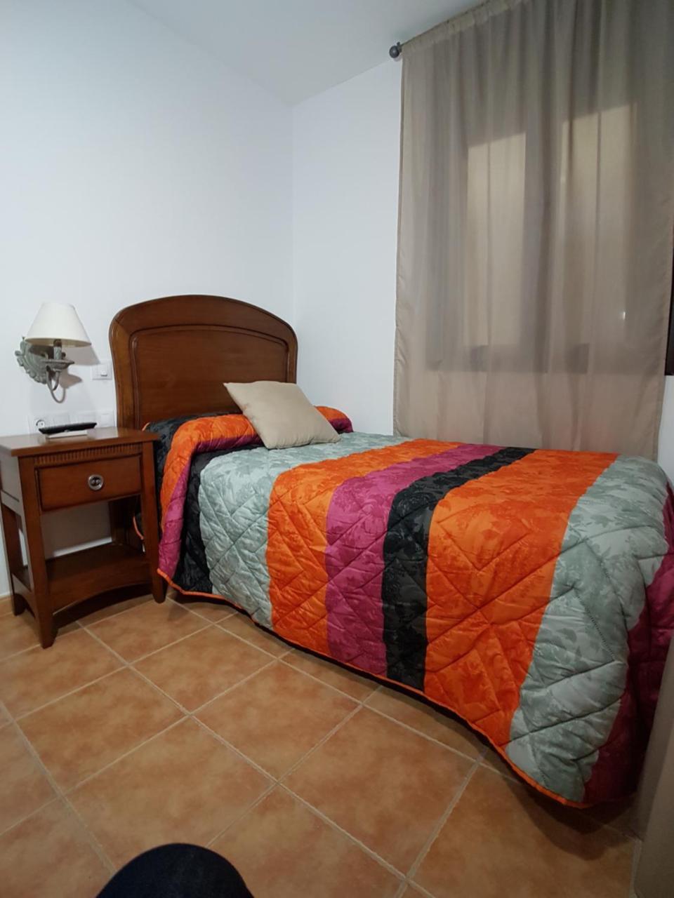 Hostal Meson La Era Риогордо Экстерьер фото